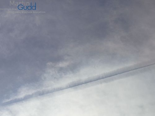 Entstehung von Dissipation Trails durch Flugzeuge – Bild 1