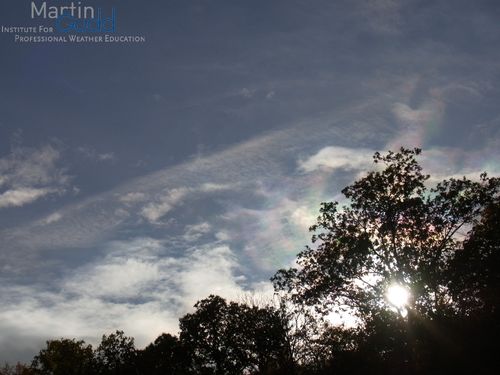 Irisieren nahe der Sonne / Iridescence near the sun